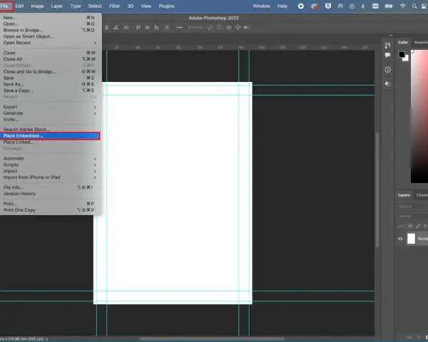 Menu Plik w Photoshopie z podświetloną opcją "Place Embedded".